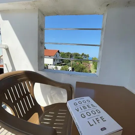 Vila”relax” Konukevi Shëngjin