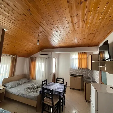 Guest house Vila”relax” *
